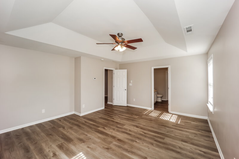 1,990/Mo, 157 Paxton Pl Newnan, GA 30263 Main Bedroom View