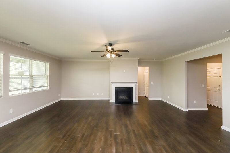 1,985/Mo, 384 Huntleigh Shores Ln Dallas, GA 30132 Living Room View