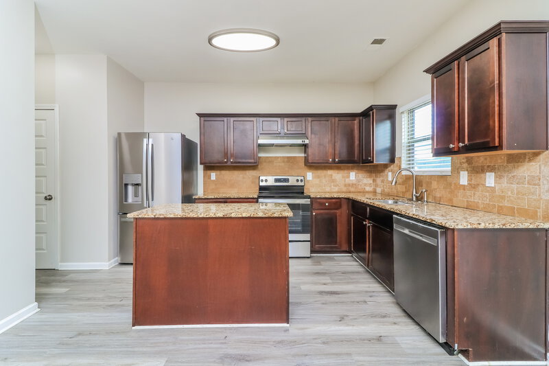 2,185/Mo, 8581 Braylen Manor Dr Douglasville, GA 30134 Kitchen View 2