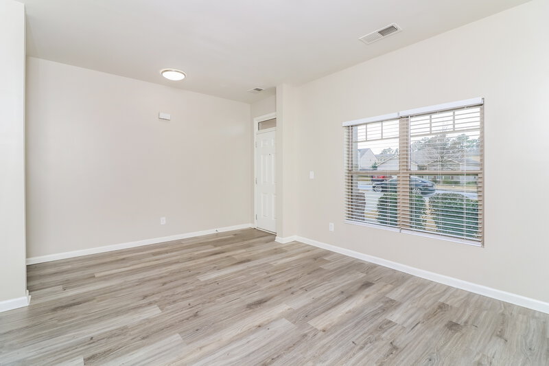 2,185/Mo, 8581 Braylen Manor Dr Douglasville, GA 30134 Family Room View