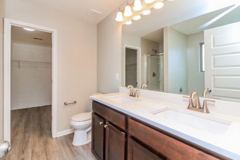 2,185/Mo, 8581 Braylen Manor Dr Douglasville, GA 30134 Main Bathroom View