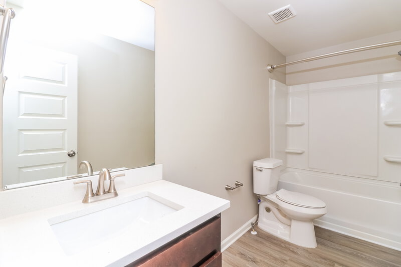 2,185/Mo, 8581 Braylen Manor Dr Douglasville, GA 30134 Bathroom View