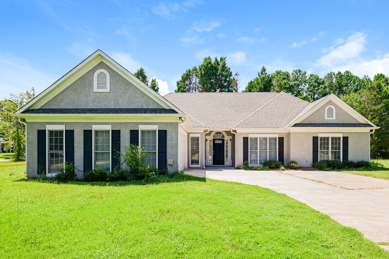 2,390/Mo, 1101 E Shoreview Rd McDonough, GA 30253 External View