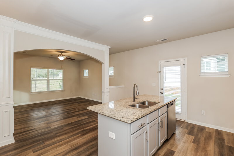 1,895/Mo, 4 Elm St Hampton, GA 30228 Kitchen View 4