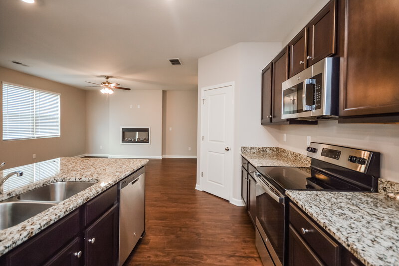 2,205/Mo, 612 Moorings Ave McDonough, GA 30253 Kitchen View 2