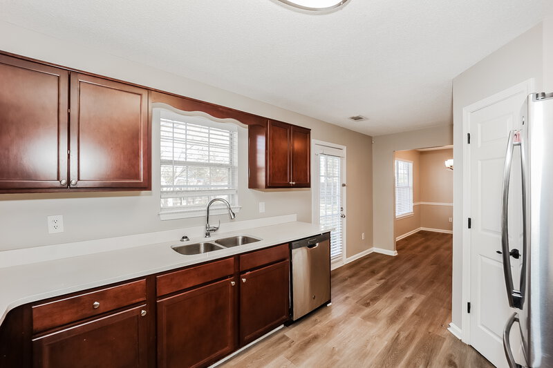 1,785/Mo, 15 Cityview Dr Newnan, GA 30263 Kitchen View