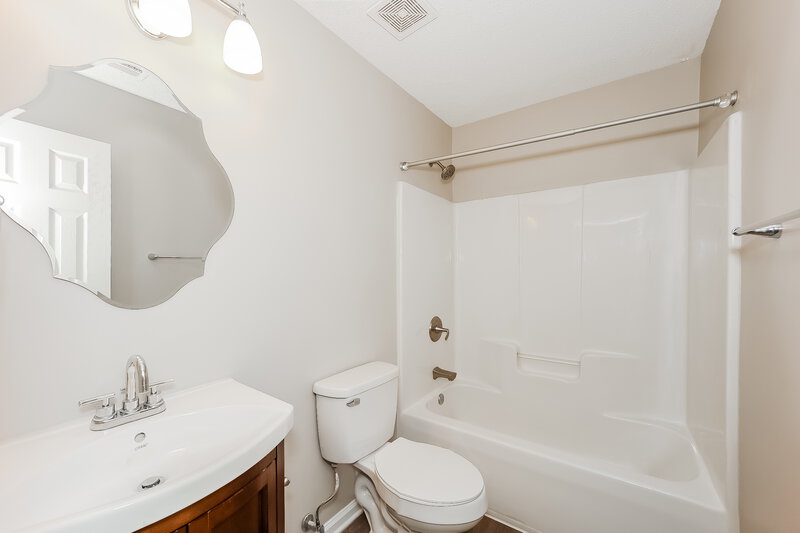 1,785/Mo, 15 Cityview Dr Newnan, GA 30263 Bathroom View