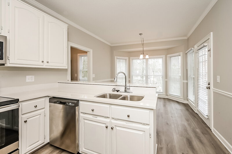 2,360/Mo, 7 Brook Ridge Way Newnan, GA 30263 Kitchen View 2