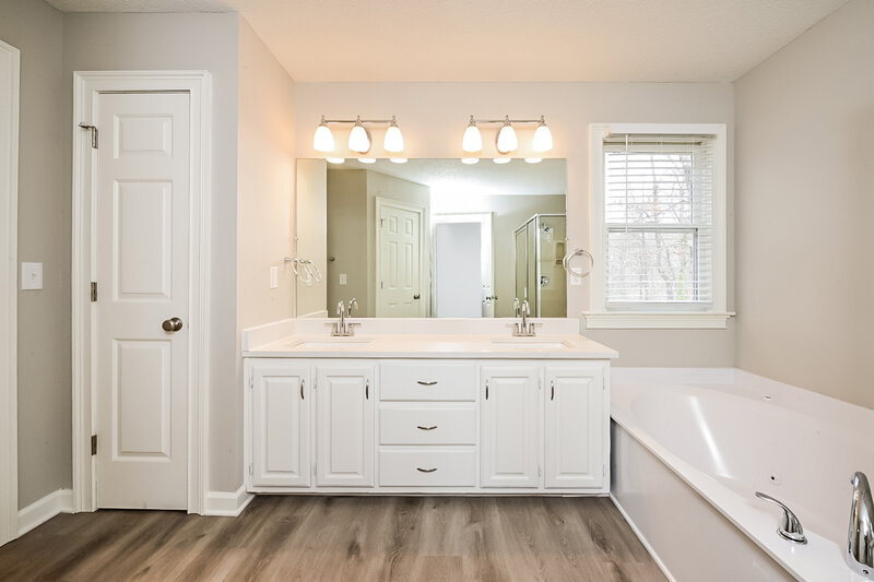 2,360/Mo, 7 Brook Ridge Way Newnan, GA 30263 Main Bathroom View
