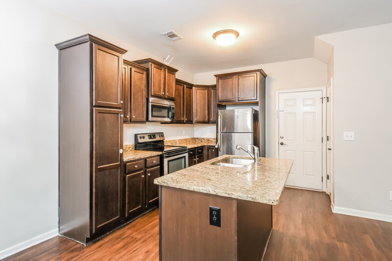 1,810/Mo, 116 Bethany Manor Dr Ball Ground, GA 30107 Kitchen View 2