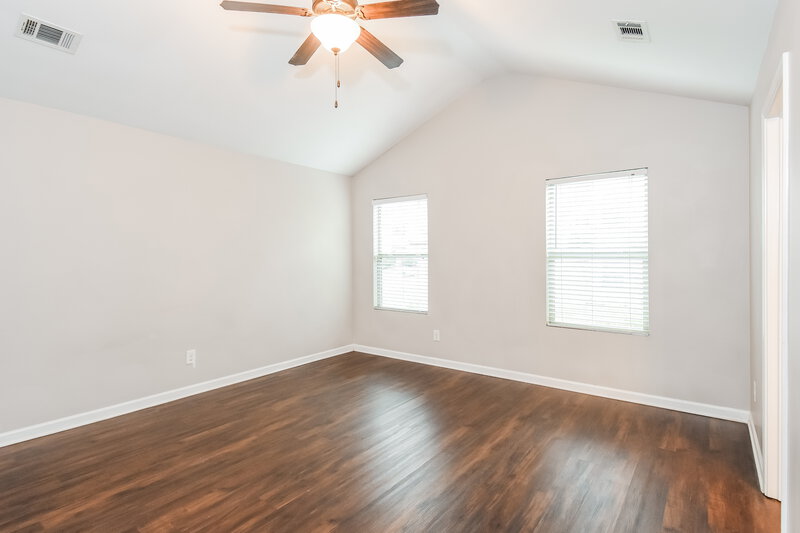 1,810/Mo, 116 Bethany Manor Dr Ball Ground, GA 30107 Main Bedroom View