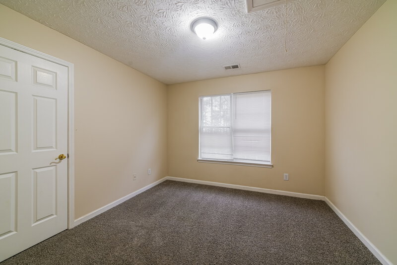 2,010/Mo, 552 The Blvd Newnan, GA 30263 Bedroom View