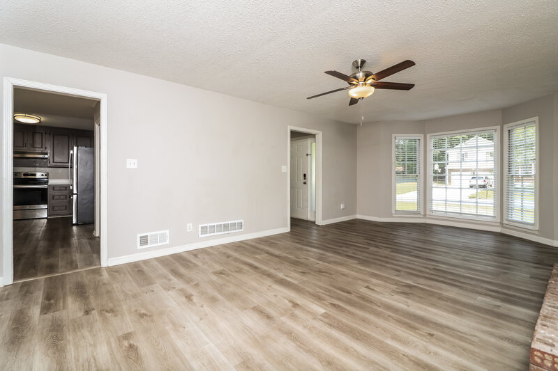2,690/Mo, 2981 Sutton Dr SW Marietta, GA 30064 Living Room View 2