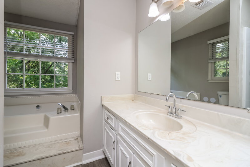 2,690/Mo, 2981 Sutton Dr SW Marietta, GA 30064 Walk In Closet View