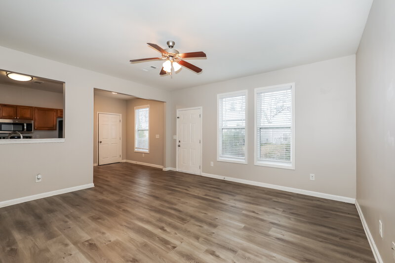 1,900/Mo, 1555 Persimmon Trace Morrow, GA 30260 Living Room View 2