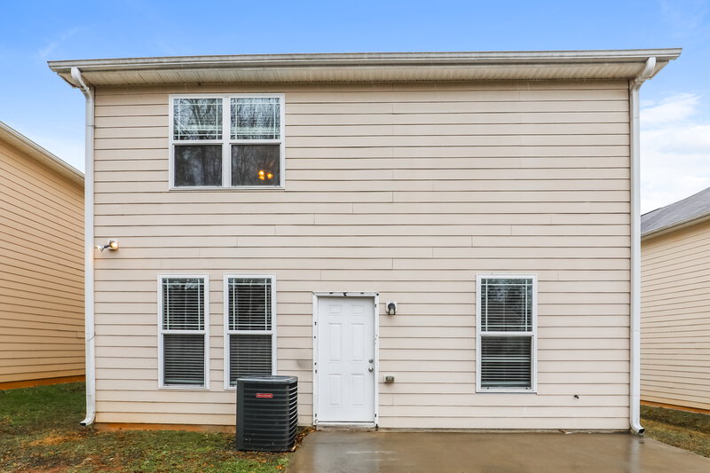 1,900/Mo, 1555 Persimmon Trace Morrow, GA 30260 Rear View