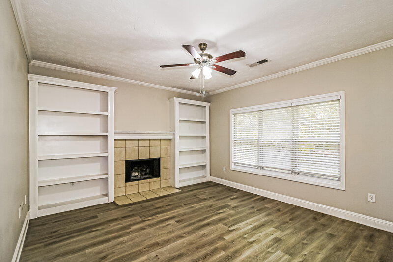 1,970/Mo, 375 Wisteria Blvd Covington, GA 30016 Living Room View 2