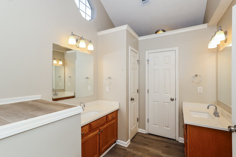 1,935/Mo, 1165 Mundys Mill Rd Jonesboro, GA 30238 Main Bathroom View