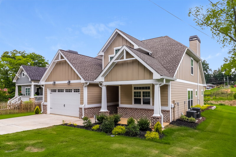 3,090/Mo, 103 Cherry St Adairsville, GA 30103 Front View