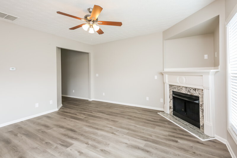 2,500/Mo, 461 Pondweed Dr Lawrenceville, GA 30045 Living Room View 2