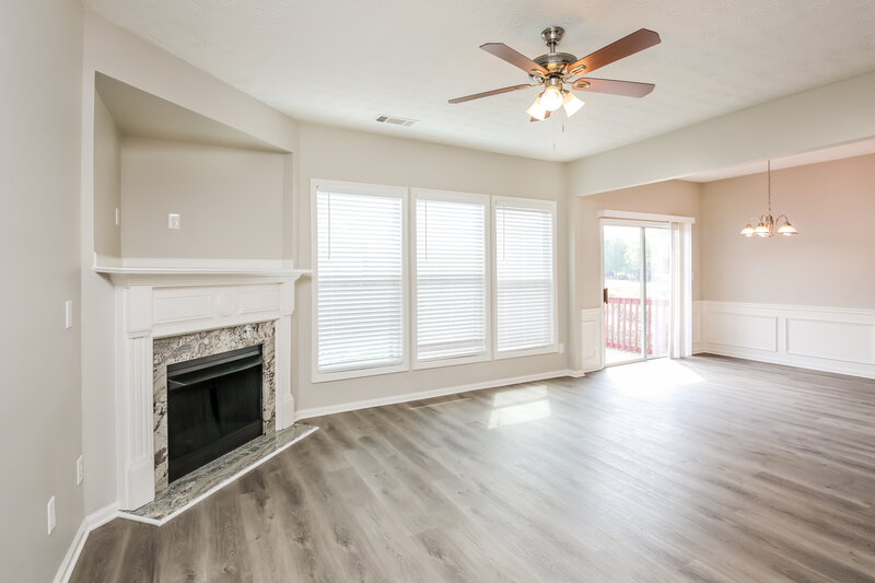 2,500/Mo, 461 Pondweed Dr Lawrenceville, GA 30045 Living Room View 3