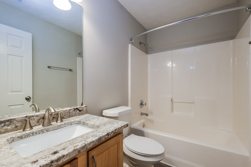 2,640/Mo, 461 Pondweed Dr Lawrenceville, GA 30045 Bathroom View