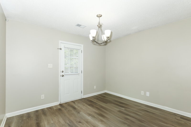 1,720/Mo, 1299 N Hampton Dr Hampton, GA 30228 Dining Room View