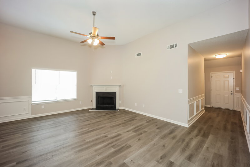 2,415/Mo, 6116 Redtop Loop Fairburn, GA 30213 Living Room View 2
