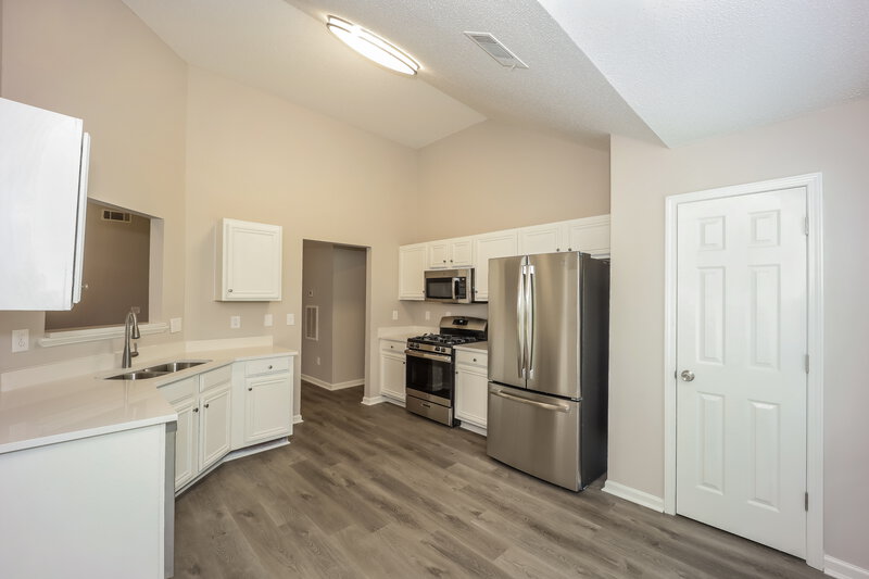 2,415/Mo, 6116 Redtop Loop Fairburn, GA 30213 Kitchen View