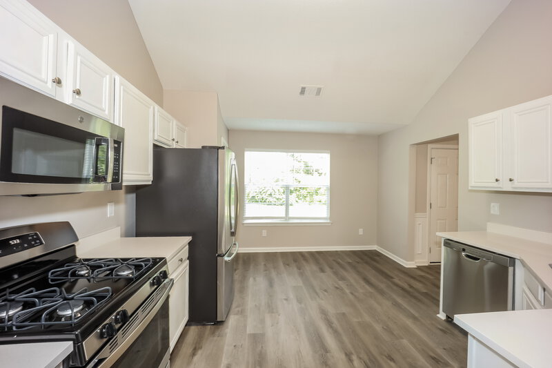 2,415/Mo, 6116 Redtop Loop Fairburn, GA 30213 Kitchen View 3