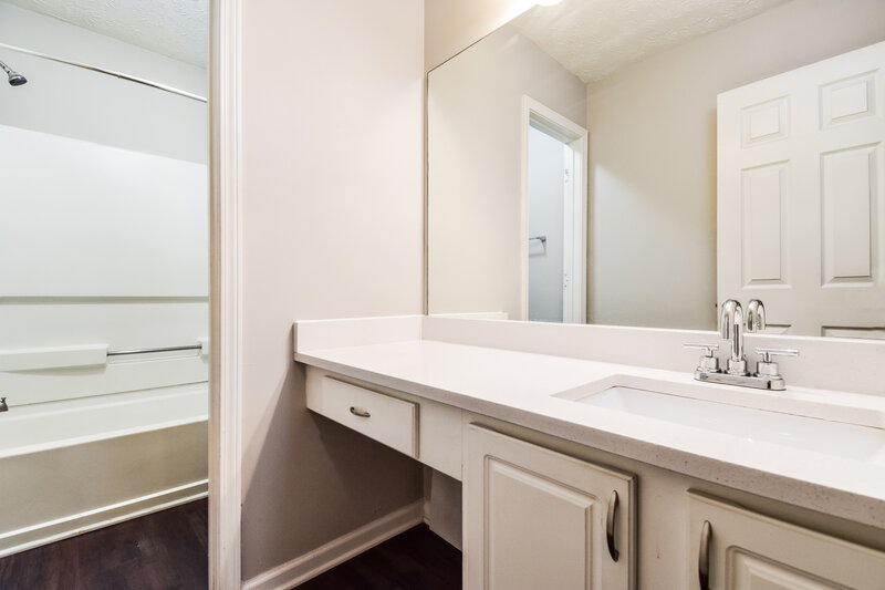 2,345/Mo, 3293 Rockmill Dr Ellenwood, GA 30294 Bathroom View