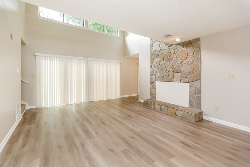 2,505/Mo, 20 Briar Gate Ln Marietta, GA 30066 Living Room View 2