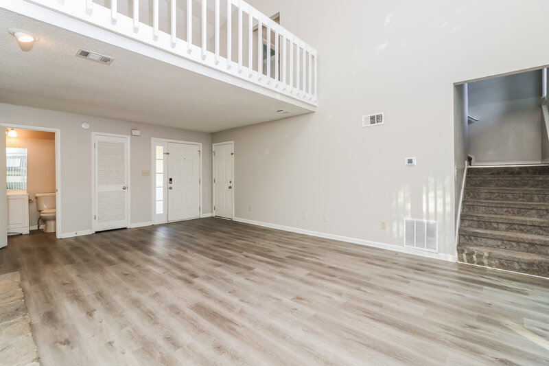 3,000/Mo, 20 Briar Gate Ln Marietta, GA 30066 Living Room View 3