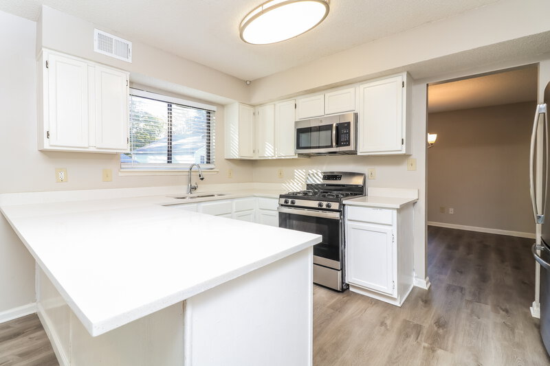 3,000/Mo, 20 Briar Gate Ln Marietta, GA 30066 Kitchen View