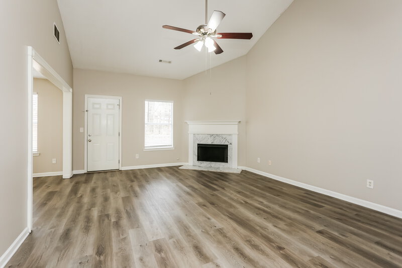 2,230/Mo, 3109 Canter Ct NE Conyers, GA 30013 Living Room View