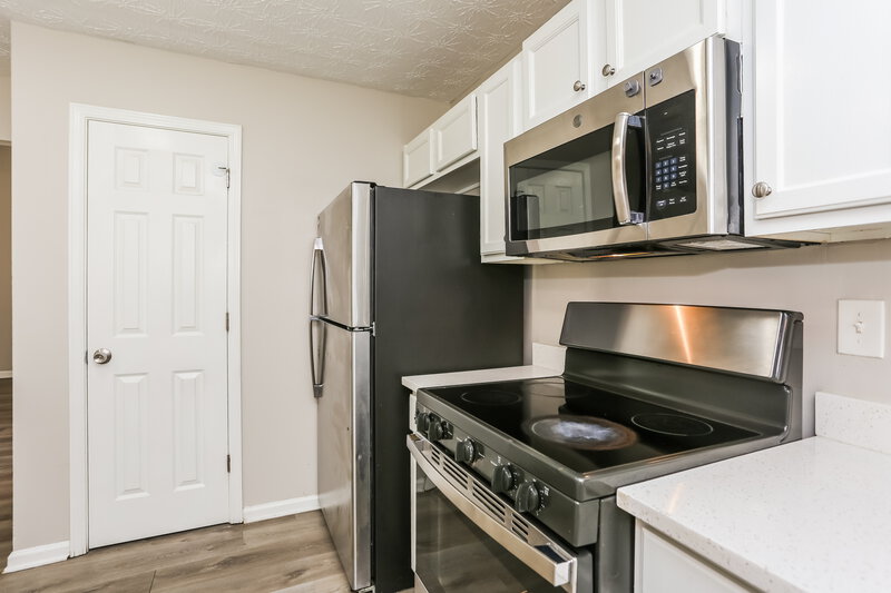 2,230/Mo, 3109 Canter Ct NE Conyers, GA 30013 Kitchen View 3