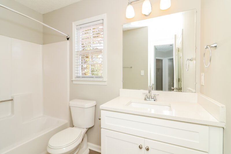 1,985/Mo, 1769 Bertram Ln SW Marietta, GA 30008 Bathroom View