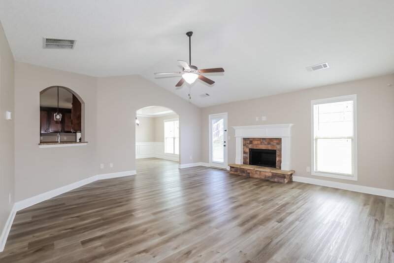 2,780/Mo, 1446 Dillard Heights Dr Bethlehem, GA 30620 Living Room View