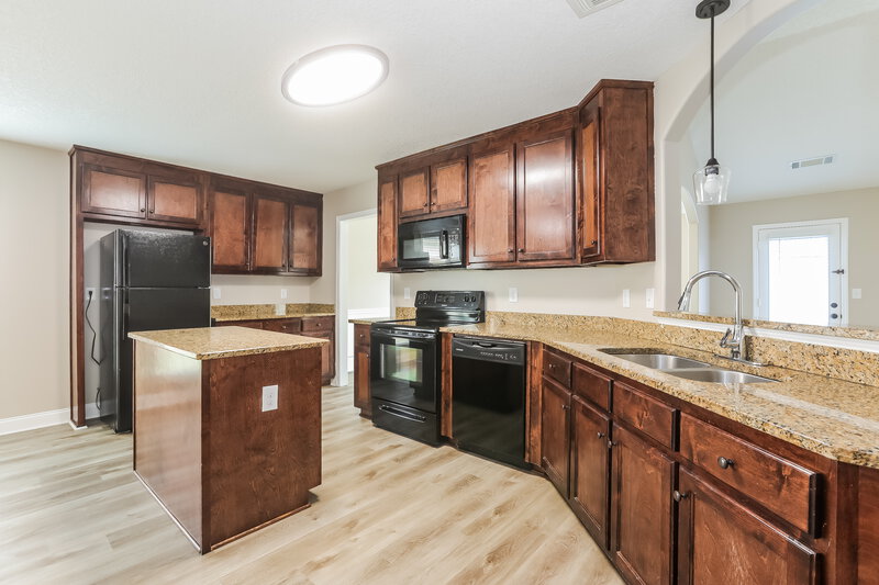 2,780/Mo, 1446 Dillard Heights Dr Bethlehem, GA 30620 Kitchen View