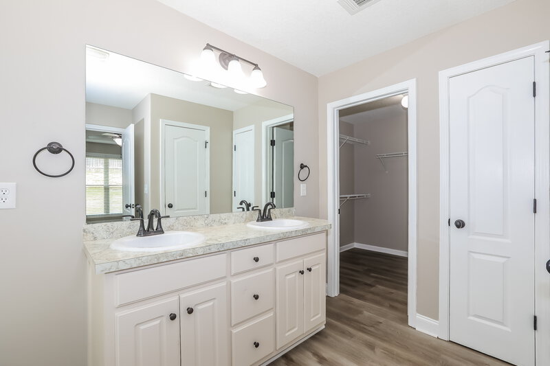 2,780/Mo, 1446 Dillard Heights Dr Bethlehem, GA 30620 Main Bathroom View