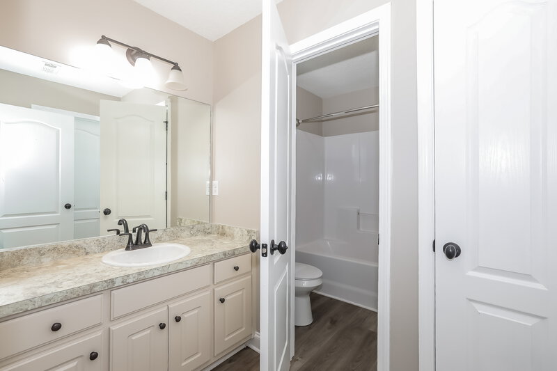 2,780/Mo, 1446 Dillard Heights Dr Bethlehem, GA 30620 Bathroom View