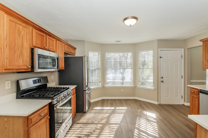 2,210/Mo, 370 Summer Hill Cir Stockbridge, GA 30281 Kitchen View