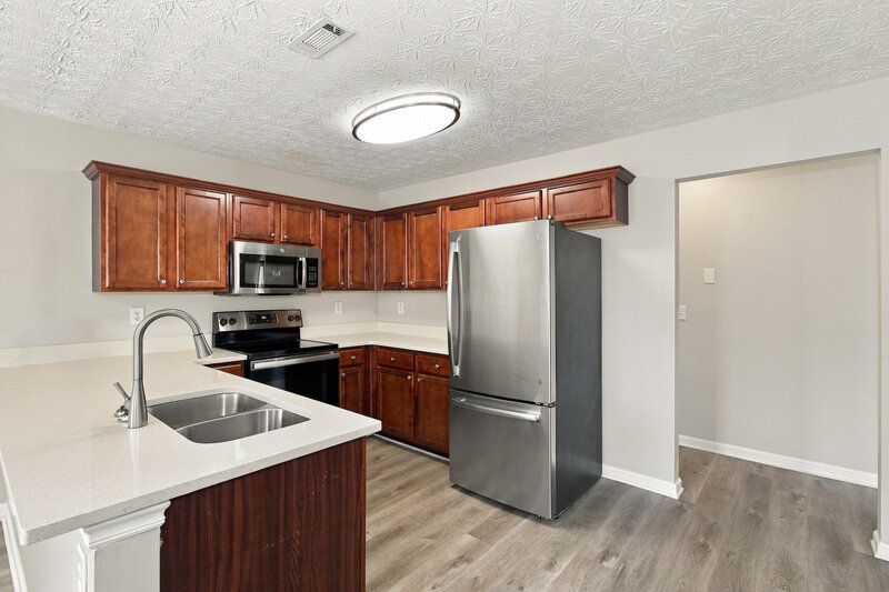 2,075/Mo, 1439 Persimmon Trace Morrow, GA 30260 Kitchen View