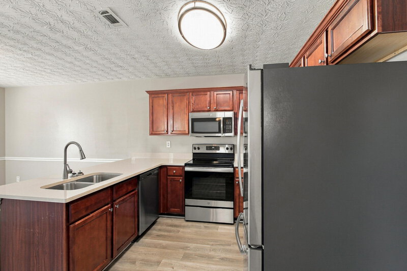 2,075/Mo, 1439 Persimmon Trace Morrow, GA 30260 Kitchen View 2