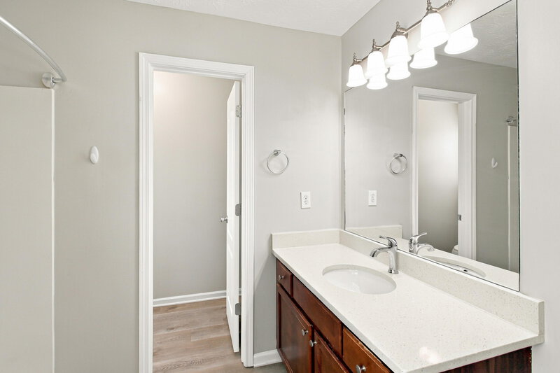 2,075/Mo, 1439 Persimmon Trace Morrow, GA 30260 Primary Bathroom View