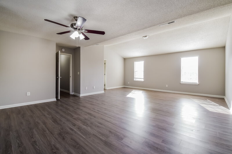 2,425/Mo, 3827 Riverview Bnd Ellenwood, GA 30294 Main Bedroom View