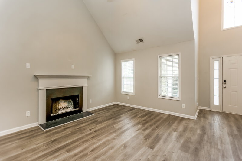 1,830/Mo, 100 Hayes Park Ct Dallas, GA 30132 Living Room View