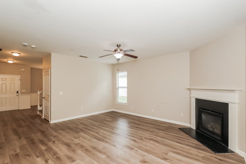 2,480/Mo, 4485 Belcamp Rd Fairburn, GA 30213 Living Room View 2