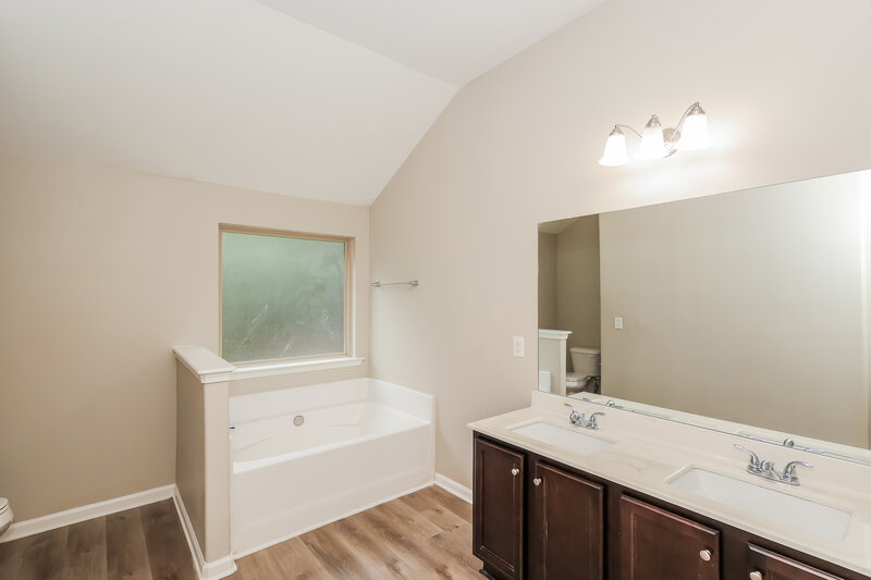 2,480/Mo, 4485 Belcamp Rd Fairburn, GA 30213 Main Bathroom View