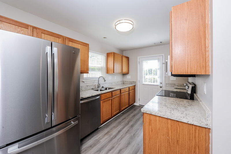 2,185/Mo, 122 Village Pkwy Woodstock, GA 30188 Kitchen View